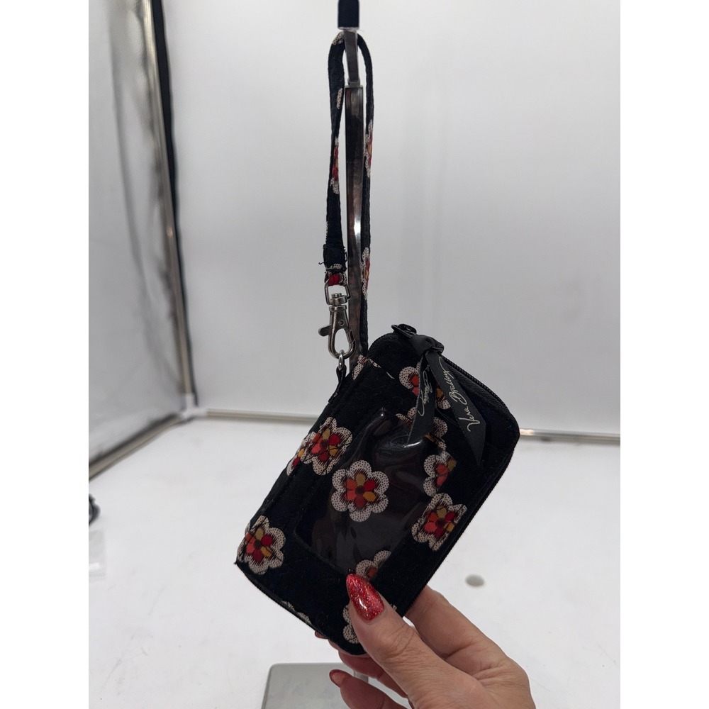 Vera Bradley Pinwheel Floral Zip Around Smartphone Wristlet Wallet Retired - Picture 1 of 5